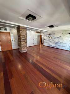 Stan koji se ne propušta – 126m² u jednoj od najboljih ulica