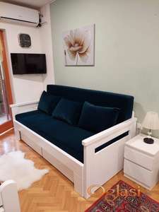 Garsonjera kod Snežnika