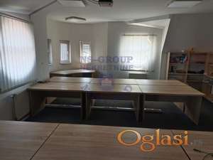 Fantastičan četvorosoban stan u centru