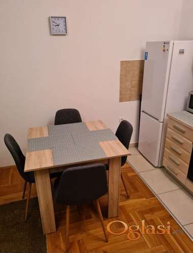 Fotografija stana 3 od 10