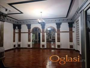 Retko u ponudi-na prodaju ulična kuća kod Socijalnog!! 