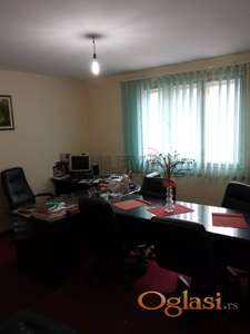 Izdaje se poslovni prostor preko puta zone 3