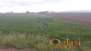 Odlican plac na ulazu u Rumenku!