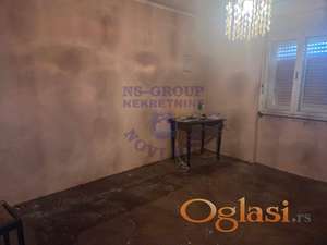 Na prodaju starija kuća, u centru Budisave.