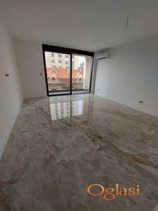 Kancelarijski prostor 126m Novi Sad SPENS Radnička ulica LUX IZDAJE SE