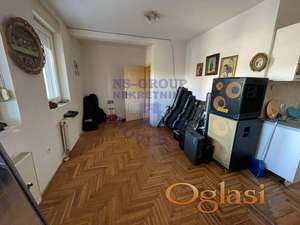 Odličan dvosoban stan u Veterniku.