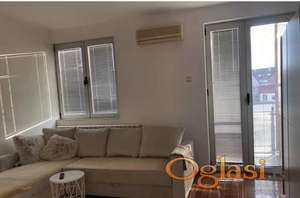 LEPA GARSONJERA,PET& FRIENDLY