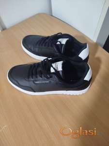 Tommy Hilfiger patike