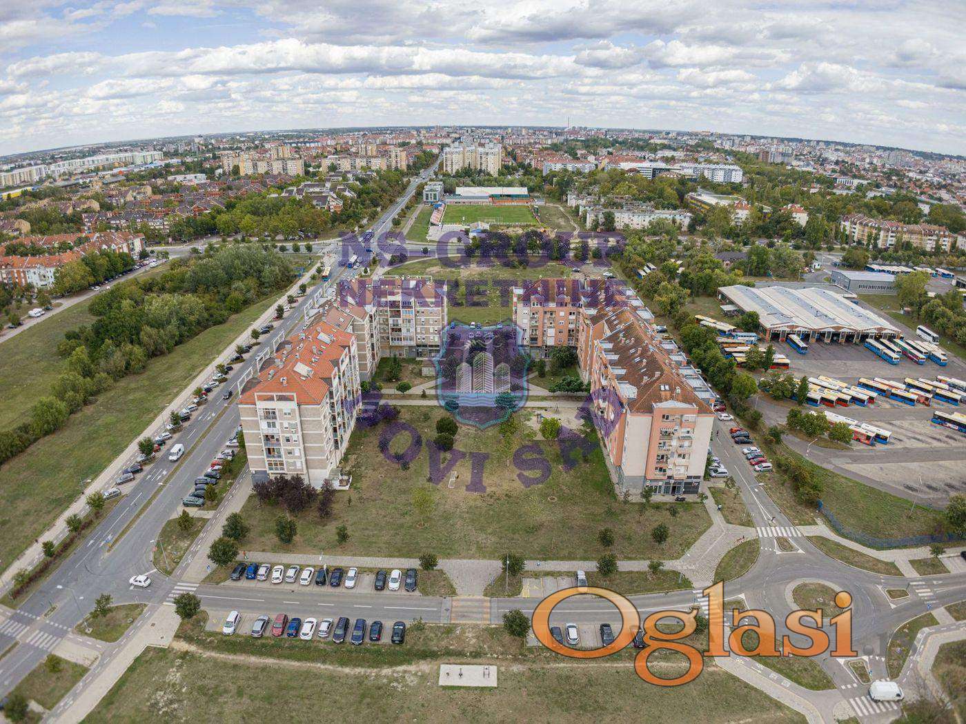 на продажу многоцелевой коммерческое помещение — фото