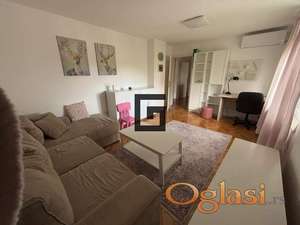 Sladak 1.5 stan u centru Karaburme, M.Gregoran ID#1648