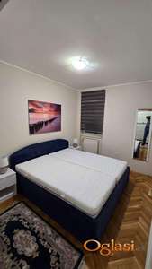 NAMESTEN JEDNOIPOSOBAN STAN, GRBAVICA