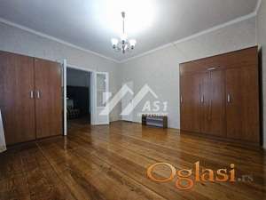 IZDAJE SE KUCA U CENTRU ID#5204