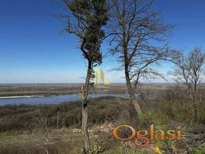 Čortanovci - 20 ari - građevinsko zemljište - panoramski pogled na Dunav