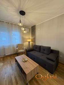 Izdaje se moderno opremljen jednoiposoban stan - Square Garden