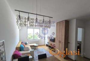 Sjajan jednoiposoban stan na Telepu!