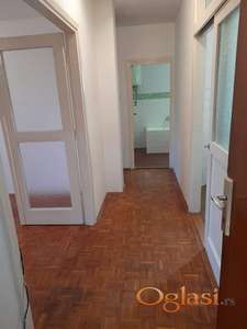 NENAMEŠTEN DVOSOBAN STAN NA GRBAVICI KOD LIMANSKE PIJACE 400 EVRA