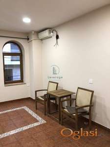 Poslovni prostor, Čubura, 60 m2