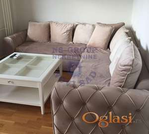 - Fenomenalan trosoban sa odvojenom kuhinjom - Liman 4 -