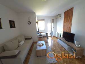 Garsonjera 25m kod Sajma Novi Sad, Branka Bajića PRODAJE SE