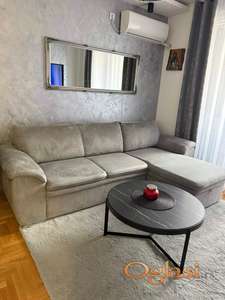 Dvosoban stan 38 m² – Salajka, novija gradnja, namešten