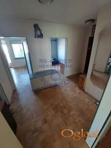 Trosoban stan u Bečeju!