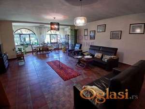 Idealan spoj komfora, privatnosti i prirodnog okruženja!