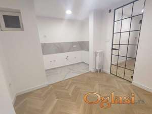 Jedinstvena ponuda u gradu. Retko u ponudi-KEJ