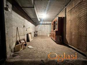 Garaža 15m2-Kanarevo brdo,Borska ulica ID#2400