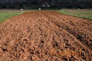 Poljoprivredno obradivo zemljište na prodaju u Srbobranu od 1,7 jutara