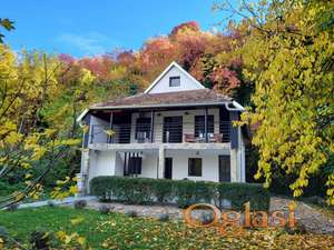 Kuća u Krčedinu - prirodni raj pored Dunava