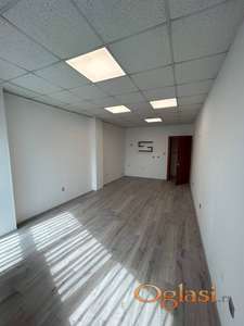 Poslovni prostor, 32m2- Centar