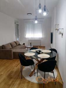 Nov dvosoban stan - Square Garden !