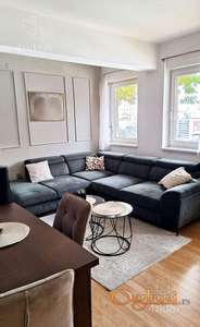 NAMESTEN JEDNOIPOSOBAN STAN NA PODBARI