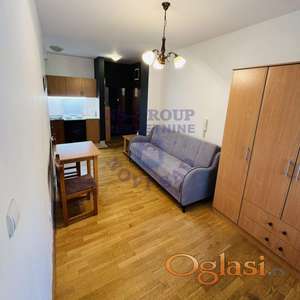 Jednoiposoban stan na Grbavici.