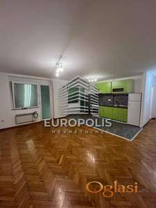 Odlična lokacija! Zahumska, renoviran, parking ID#8628