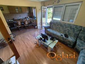 Spratna kuća u Petrovaradinu!