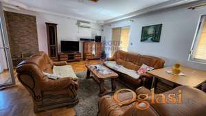 Izdaje se prostran i moderno uređen penthouse u Petrovaradinu