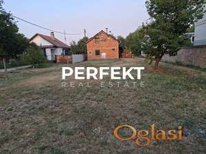 Karaula, spratna kuća 124m2 na 6 ari placa