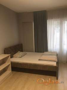 Atraktivna lokacija,miran stan