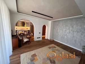 Četvorosoban stan u Centru grada ! Železnička ulica!