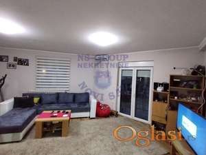 Odličan četvorosoban stan na Adicama.