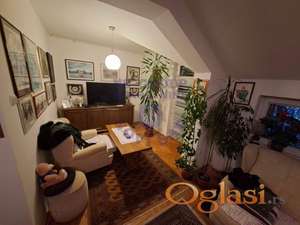 Odličan troiposoban stan u centru Veternika.