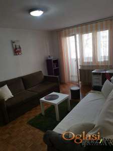  NAMEŠTEN DVOSOBAN STAN, KOD STANICE