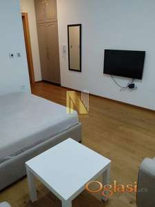 Na prodaju nameštena garsonjera na bulevaru Evrope - idealno za investiciju