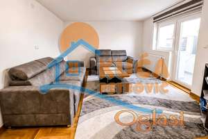Prelep lux 2.5 stan, 65m2, sa pripadajućim dvorištem, parkingom,  prizemlje, eg, iznad kompleksa Novi Niš