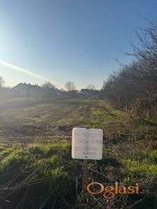 Prodajem plac u Moroviću-Šid