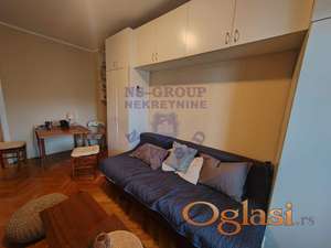 Garsonjera na Novoj Detelinari!