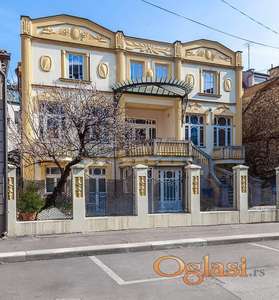 Prodaje se stambeno - poslovni prostor, 400m2, centar