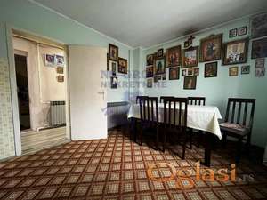 Odlicna kuca u Veterniku Hitna prodaja!