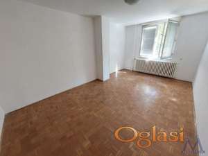 Poslovni prostor,NOVI SAD,SAJAM,kv: 71, € 800, ID: 9101990